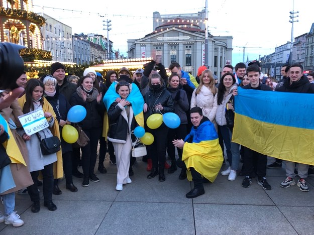 Obywatele Ukrainy na rynku w Katowicach /Anna Kropaczek /RMF FM