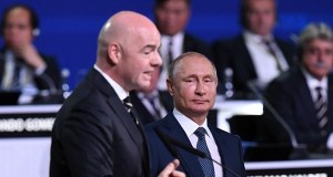 "Och, zdecydowanie". Szef FIFA chce przywrócenia rosyjskich drużyn do rozgrywek