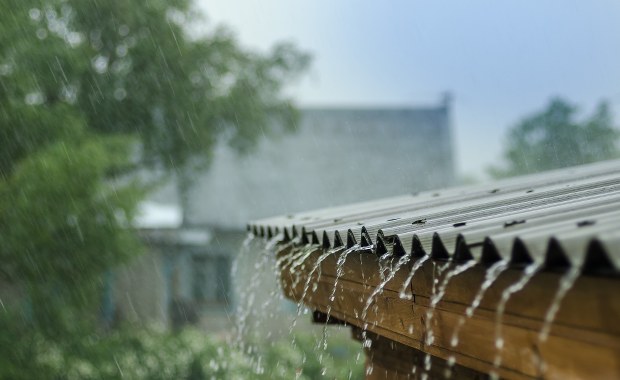 Ochłodzenie w Polsce: W prognozach deszcz i burze  