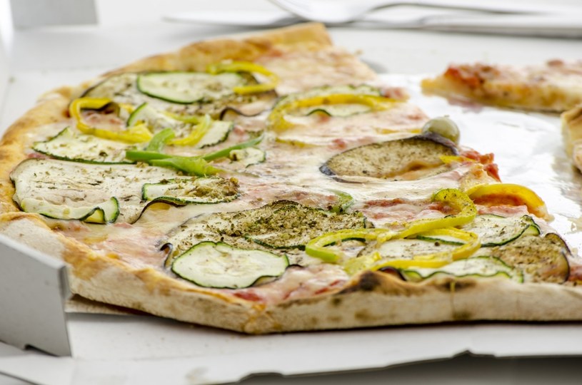 Oczaruj gości pizzą z cukinią! /123RF/PICSEL