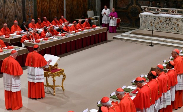 Oczekiwanie na biały dym nad Watykanem. Dziś drugi dzień konklawe