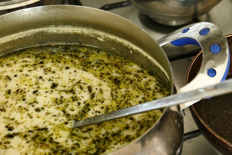 Oczyszcza jelita lepiej niż ogórkowa. Zupa prosto z Kujaw wspiera szybszą przemianę materii