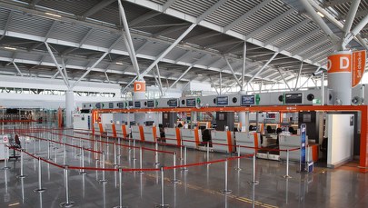 Od 1 maja ograniczenia w ruchu lotniczym z Warszawy. Jest rozporządzenie