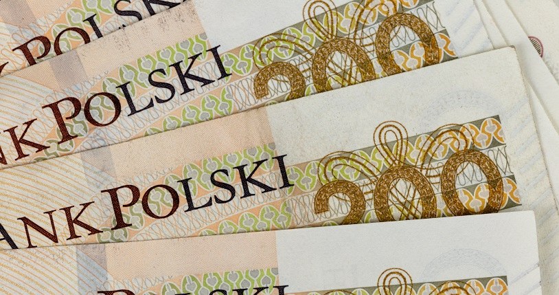 Od 1 marca 2025 roku wysokość świadczenia przedemerytalnego wynosi 1 893,41 zł. /123RF/PICSEL