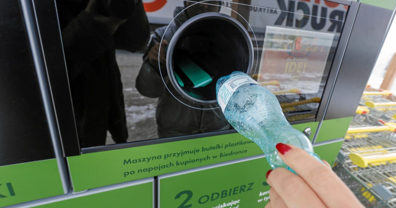 Od 1 października 2025 r. wchodzi w życie system kaucyjny /Piotr Skórnicki / Agencja Wyborcza /AW