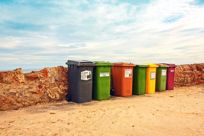 Od 1 stycznia 2021 roku stawki za wywóz odpadów komunalnych /123RF/PICSEL