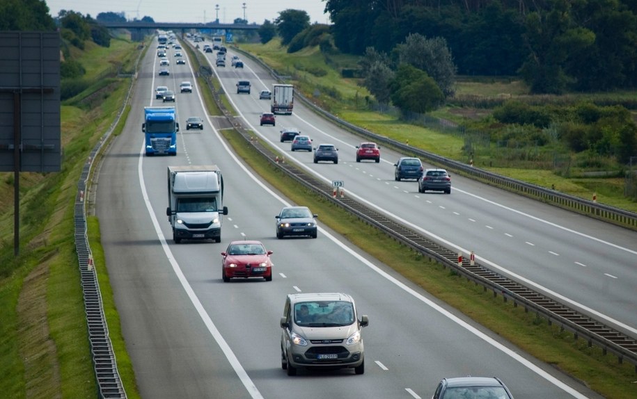 Od 11 wrześnie kierowcy zapłacą więcej za przejazd A2 /Shutterstock
