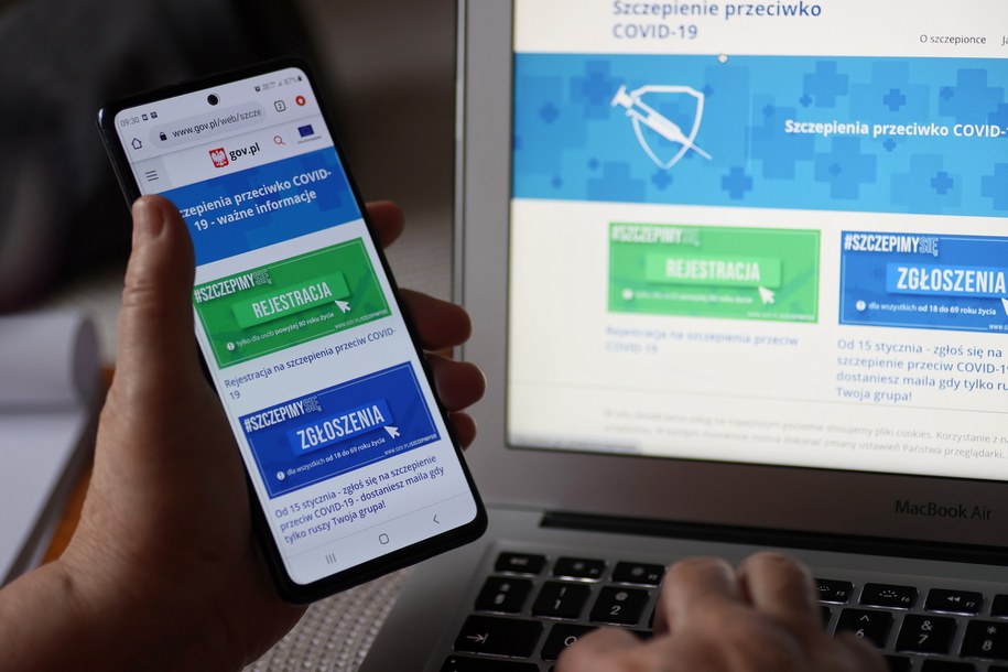 Od 15 stycznia na szczepienia będą mogli rejestrować się seniorzy powyżej 80. roku życia / 	Leszek Szymański    /PAP