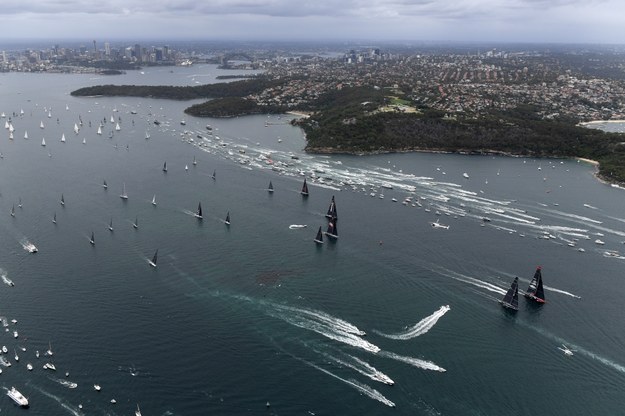 Od 1945 roku zawsze w Drugi Dzień Świąt Bożego Narodzenia startuje żeglarski klasyk, wyścig Sydney – Hobart /DEAN LEWINS /PAP/EPA