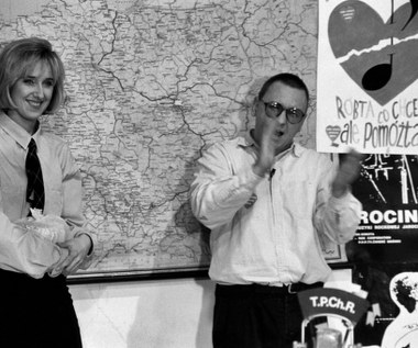 Od 1991 wraz z Jerzym Owsiakiem prowadziła program "Róbta, co chceta!", następnie finały Wielkiej Orkiestry Świątecznej Pomocy.

"Na początku kompletnie nie zdawałam sobie sprawy, w co się ładuję. Ale szybko przekonałam się, że uczestniczę w czymś rewolucyjnym i historycznym. Niewiele osób w to wierzyło. 25 lat temu dostałam prezent od losu, za co dziękuję do dziś. Orkiestra jest dziełem Jurka, fundacji i rzeszy wolontariuszy, a ja byłam przy nich jedynie niesiona wiatrem historii" - Młynarska mówiła w rozmowie z magazynem "Telemax".
 
Dodała, że "telewizja jest po to, żeby pomagać innym".