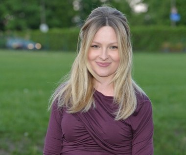 Od 2012 roku Żukowska jest mamą Poli.

-  Macierzyństwo to najpiękniejsza i najbardziej niesamowita przygoda w moim życiu. Polka uczy mnie na nowo patrzeć na życie, na świat i to chyba jest najlepszym prezent, jaki mógł mi się przytrafić - mówiła agencji informacyjnej Newseria Lifestyle.

- Córka daje mi taki luz, że idę na plan, ale ten zawód nie jest dla mnie już najważniejszy, ponieważ wiem, że zawsze po dniu zdjęciowym wrócę do swojego największego skarbu, którym jest moje dziecko. I to daje mi paradoksalnie jakiś taki oddech. Oczywiście zawód jest moją pasją i również go kocham, więc myślę, że dobrze się ze sobą dobrali: mój zawód i moja córka - dodała aktorka.