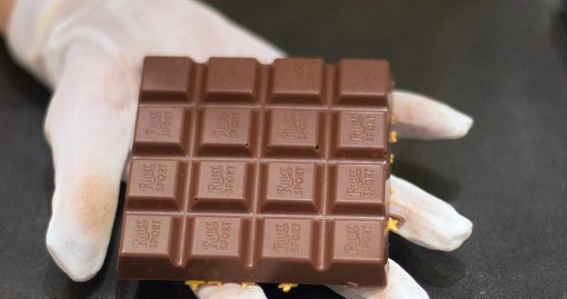 Od 2017 r. kultowa niemiecka czekolada będzie produkowana w oparciu o własny surowiec /AFP