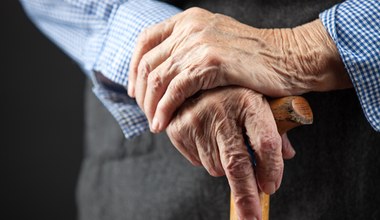 Od 33 lat nie chce przejść na emeryturę. 98-latek z Poznania ma jedno marzenie