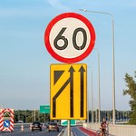 Od 7 lutego zmiany w limitach prędkości. 60 km/h w terenie niezabudowanym