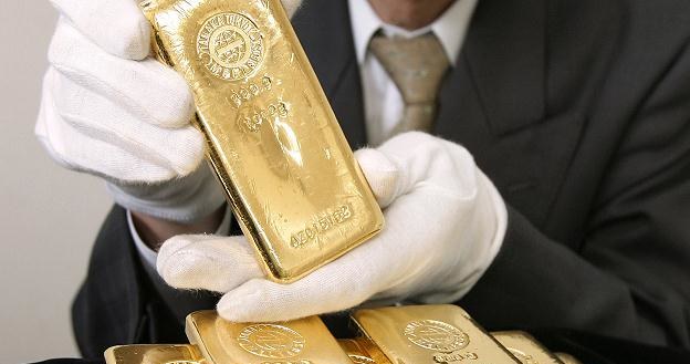 Od bardzo dawna złoto traktowane było jako twarda waluta /AFP