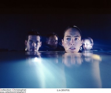 Od czasu nastoletniego debiutu na ekranie, aż do momentu pojawienia się w "Grze o tron" kariera Headey nie nabrała spektakularnego rozpędu. Z uwagi na aparycję obsadzano ją głównie w thrillerach i horrorach, które nie odnosiły kasowych sukcesów. Wiele lat później Peter Dinklage (serialowy brat Cersei, Tyrion Lannister) zasugerował aktorce, że powinna przeczytać fragment scenariusza telewizyjnej serii łączącej gatunek fantasy z brutalnym naturalizmem i barokowymi walkami o władzę. Dziesięć lat później, kręcąc ósmy sezon "Gry o tron", zarabiała - jak podaje "Hollywood Reporter" - 1 mln dolarów na odcinek.


[PAP Life]