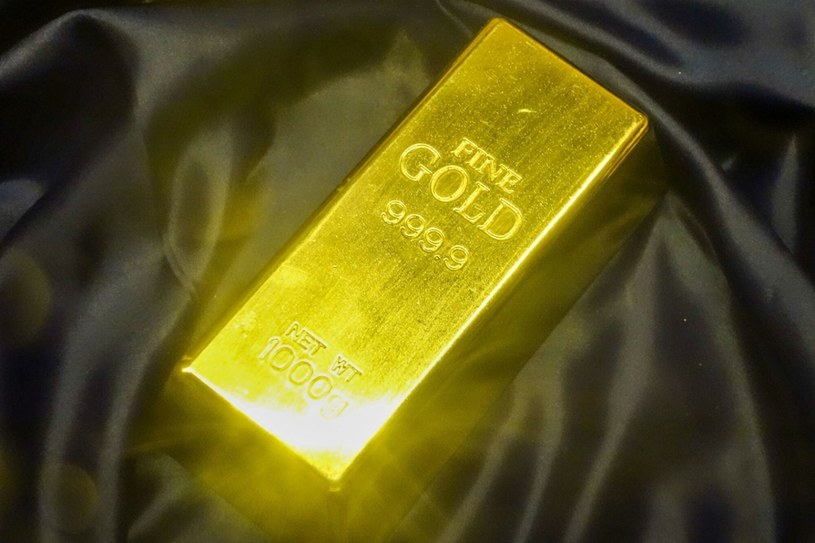 Od czego zależy cena złota i kto ją ustala? /Piotr Kamionka/REPORTER /East News