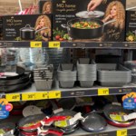 Od czwartku w Netto patelnie Magdy Gessler za pół ceny. Żeliwne garnki i brytfanny 33% taniej