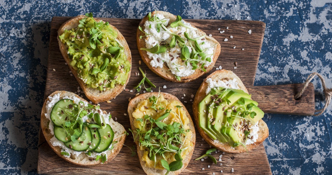 ​Od dawna zastępuję tym masło na kanapkach. Ratunek dla jelit i stłuszczonej wątroby /123RF/PICSEL