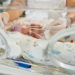 Od dziś rodzice wcześniaków mogą mieć dłuższy urlop