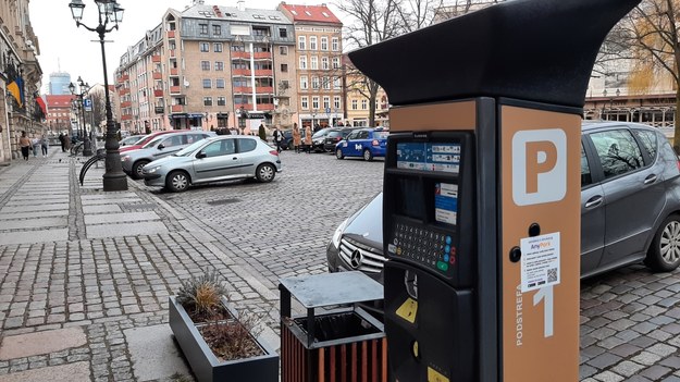 Od dziś wchodzą w życie zmiany w szczecińskiej strefie płatnego parkowania. /NiOL Szczecin /