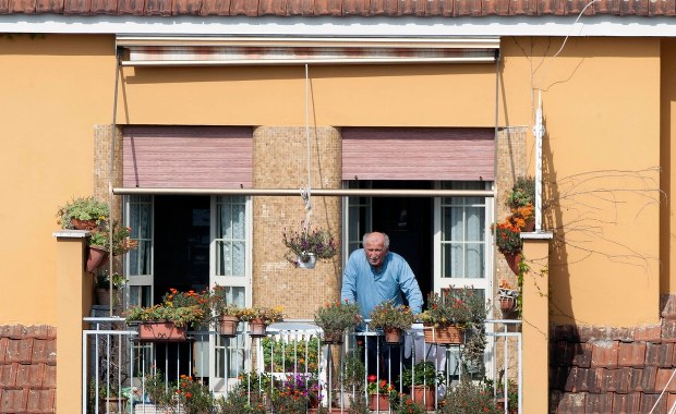 Od dzisiaj obowiązuje automatyczna kwarantanna. Wyjaśniamy, kogo dotyczy