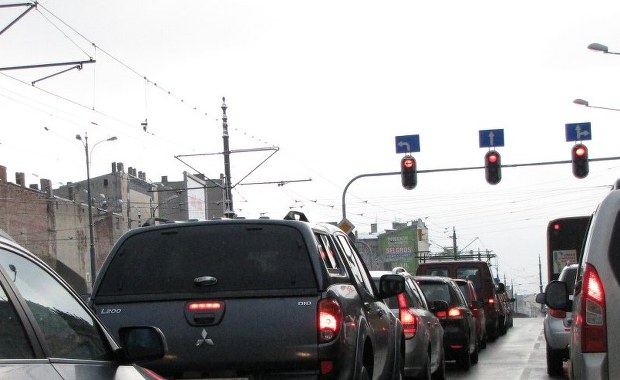 Od dzisiaj w nowych samochodach w UE ma być montowany system eCall