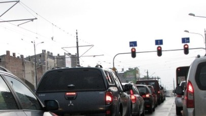 Od dzisiaj w nowych samochodach w UE ma być montowany system eCall