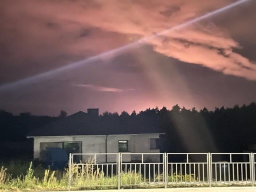 Od kilku dni mieszkańcy Szczecina obserwują łunę na nocnym niebie. /Gorąca Linia /Gorąca Linia RMF FM
