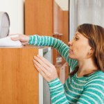 Od lat czyszczę tym meble. Kurz nie osadza się na nich przez wiele tygodni