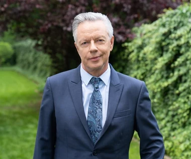 Od lat jest królem polskich seriali. Córka poszła w jego ślady
