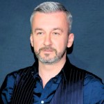 Od lat prowadzi poranny program w TVN. Wyjawił, jak wyglądają kulisy pracy