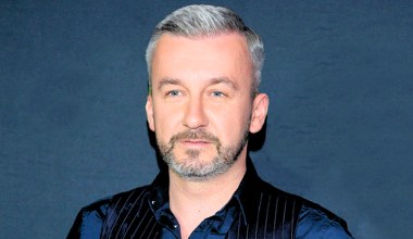 Od lat prowadzi poranny program w TVN. Wyjawił, jak wyglądają kulisy pracy
