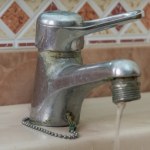 Od lat smaruję tym krany. Są stare, a lśnią jak nowe bez kamienia i zacieków