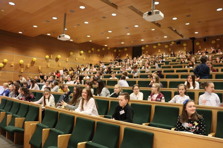 Od lat w ramach Dyktanda Krakowskiego piszą także juniorzy /RMF FM