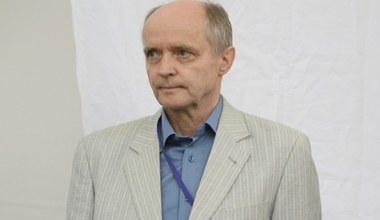 Od lat żyje w cieniu starszego brata. Teraz karierę robi jego córka