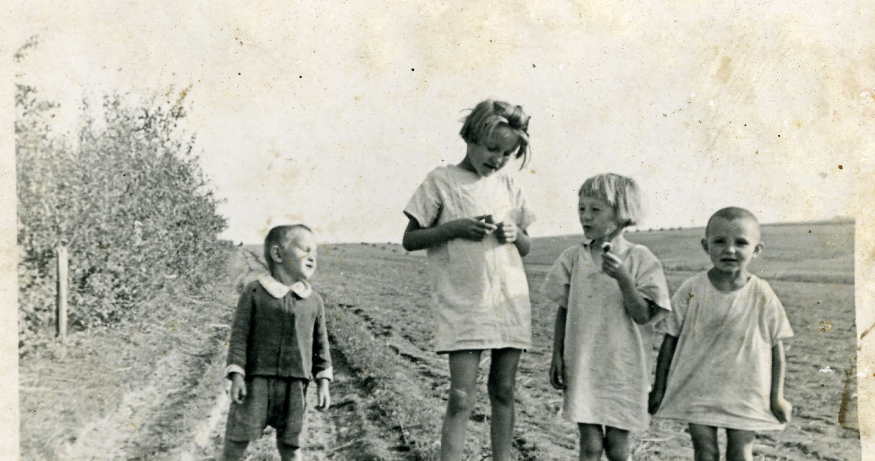 Od lewej: Franuś, Stasia, Basia i Władzio Ulmowie. Zdjęcie wykonane przez ich ojca /Archiwum autora