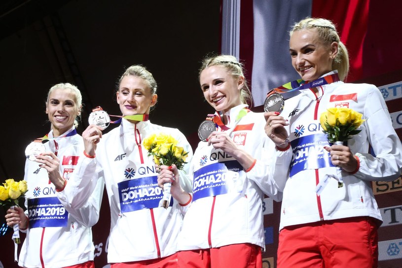 Od lewej: Iga Baumgart-Witan, Patrycja Wyciszkiewicz-Zawadzka, Małgorzata Hołub-Kowalik i Justyna Święty-Ersetic /AFP