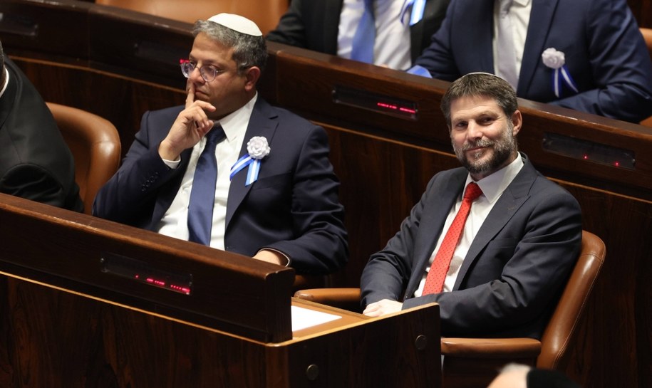 Od lewej: Itamar Ben Gwir i Becalel Smotricz /ABIR SULTAN / POOL /PAP/EPA