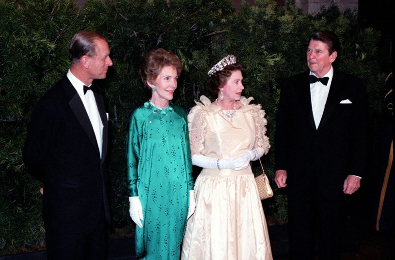 Od lewej: Książę Filip, Nancy Reagan, Królowa Elżbieta II i Ronald Reagan, 1982 r. /East News