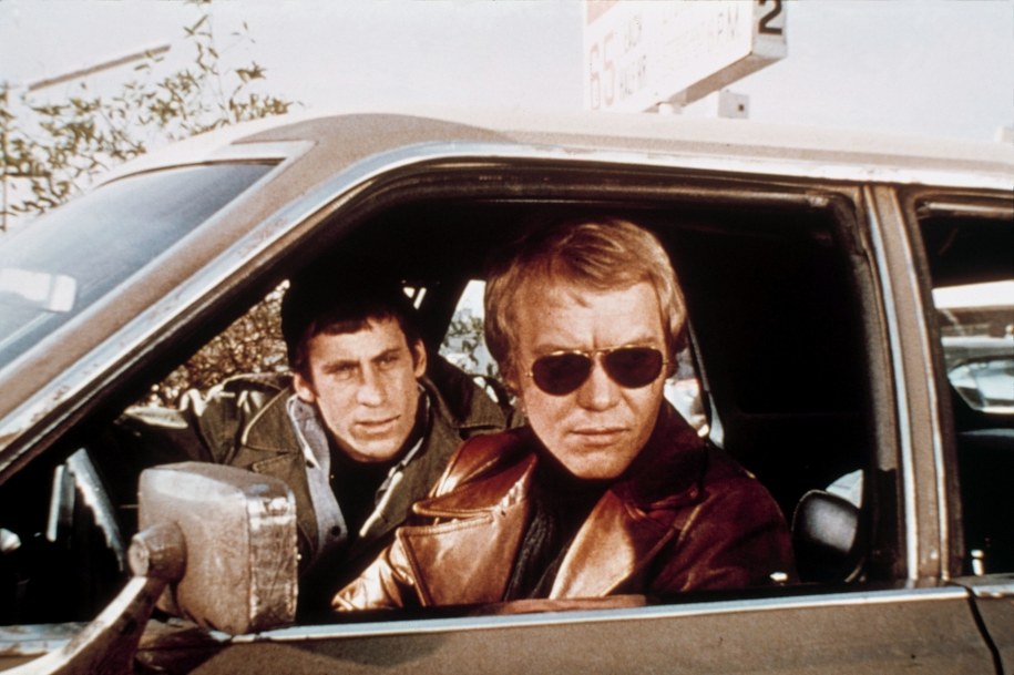 Od lewej:  Paul Michael Glaser ( Dave Starsky) i David Soul (Ken "Hutch" Hutchinson) /PAP/DPA
