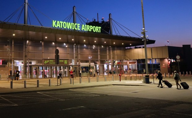 Od maja bez lotów między Pyrzowicami a Warszawą?
