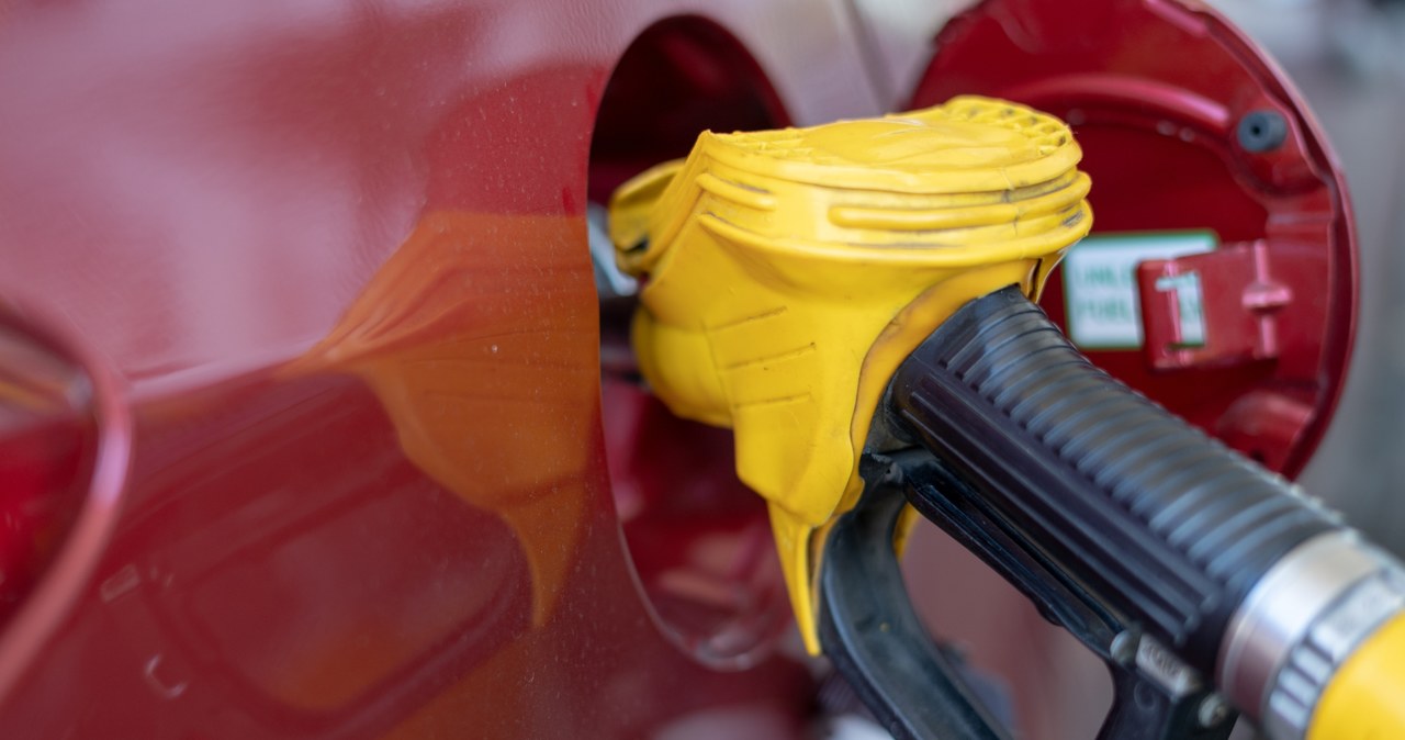 Od początku tego roku ceny paliw wzrosły średnio już o kilkanaście groszy /123RF/PICSEL