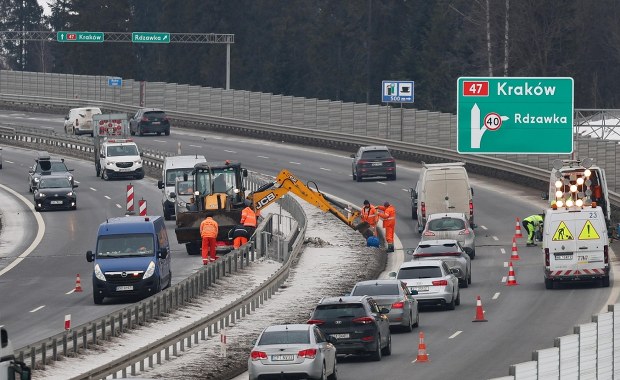 Od poniedziałku utrudnienia na zakopiance. Kierowcy muszą uzbroić się w cierpliwość
