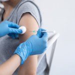 Od poniedziałku zmiany w aptekach. Więcej refundowanych szczepień