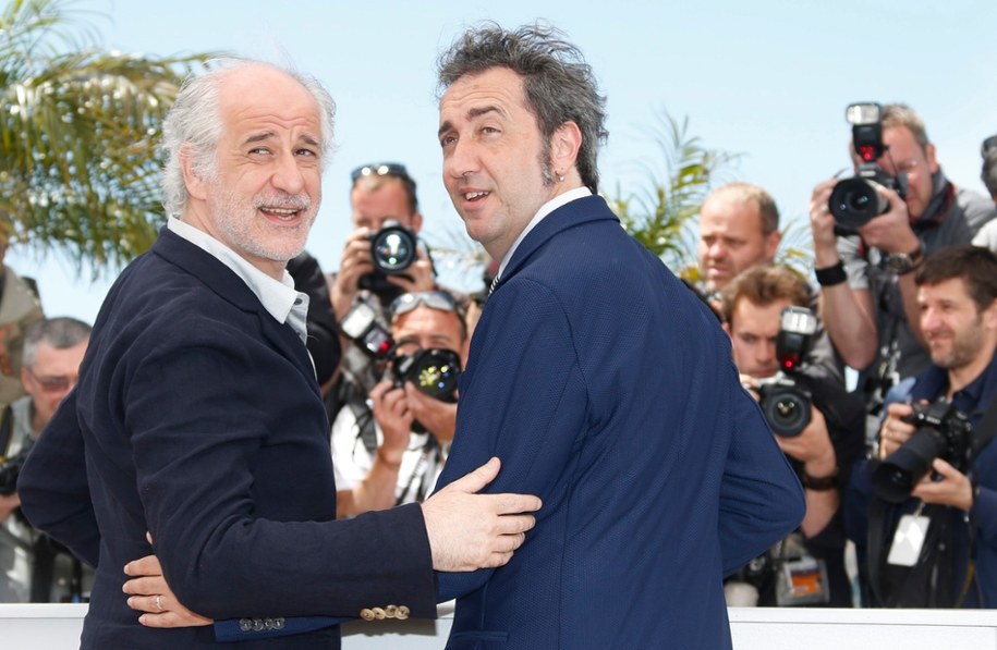 Od prawej: Paolo Sorrentino i Toni Servillo /GUILLAUME HORCAJUELO  /PAP/EPA