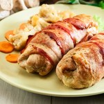 Od razu zrób więcej, bo te roladki znikają z talerzy jak kamfora. Pyszniejszych nie jadłaś