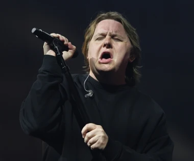 Od roku jest w twórczym dołku. Co planuje Lewis Capaldi?