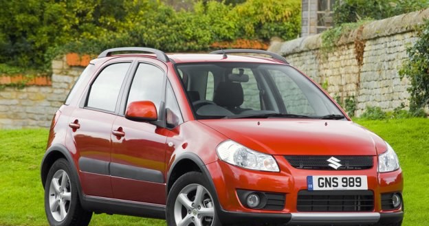 Od suzuki SX4 mogą odpaść lusterka /Informacja prasowa