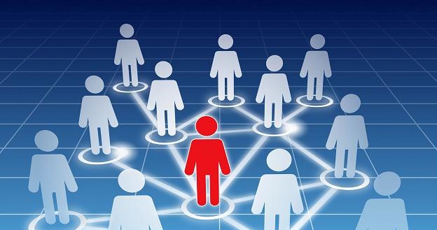 Od wieków wiadomo, że dzięki kontaktom można znaleźć pracę, uzyskać informacje i zrobić interes /123RF/PICSEL